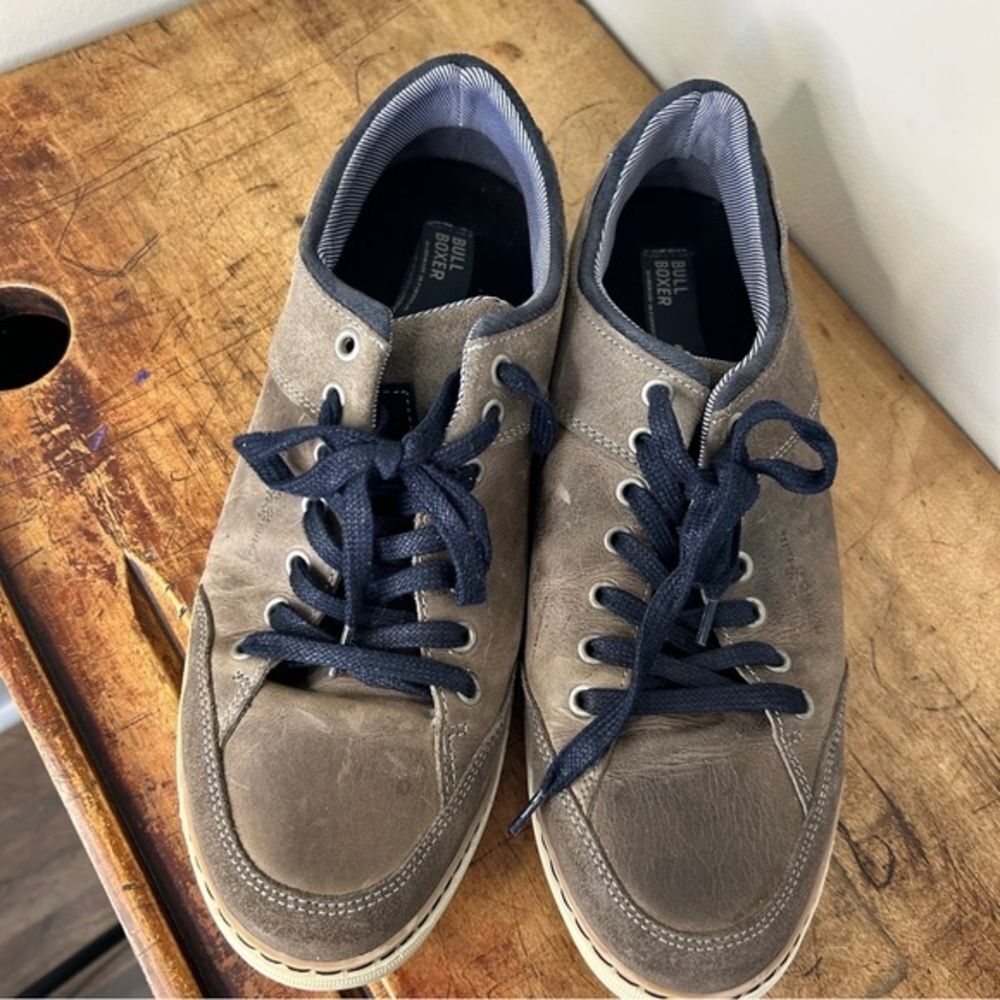 Bullboxer Brown Leather Low Top Lace Up Sneakers Men's 11 good preworn condition